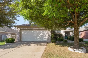 4423 Meadowside Ln, Round Rock, TX 78665 - Photo 2