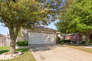 4423 Meadowside Ln, Round Rock, TX 78665 - Photo 4