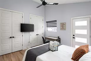 1193 E M. Franklin Ave, Austin, TX 78721 - Photo 12