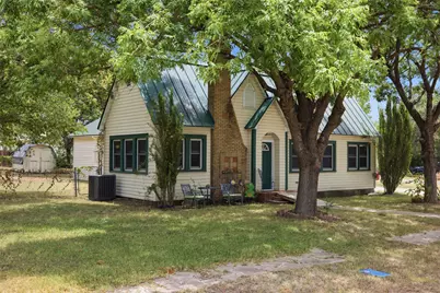 255 S Lampasas Street, Bertram, TX 78605 - Photo 2