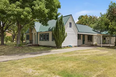 255 S Lampasas Street, Bertram, TX 78605 - Photo 4