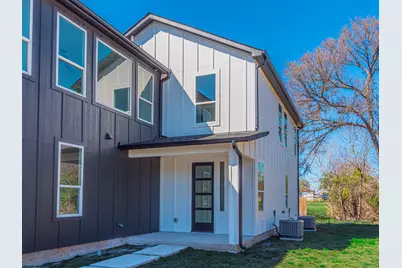 1010 E Marble Street #B, Burnet, TX 78611 - Photo 2