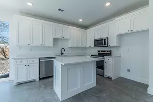 1010 E Marble St, Burnet, TX 78611 - Photo 6