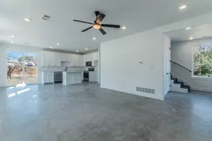 1010 E Marble St, Burnet, TX 78611 - Photo 4