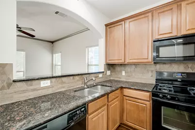483 McGarity, Kyle, TX 78640 - Photo 10