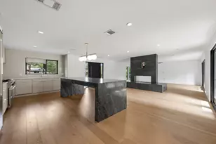 8900 Point W Dr, Austin, TX 78759 - Photo 16