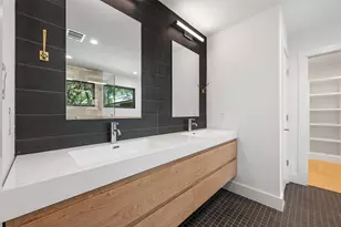 8900 Point W Dr, Austin, TX 78759 - Photo 24