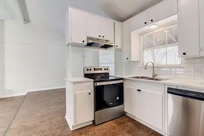 5703 Gloucester Lane #B, Austin, TX 78723 - Photo 8