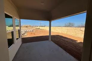 120 Lonely Lobo Dr, Jarrell, TX 76537 - Photo 4