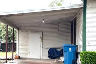 206 Hinton St, Three Rivers, TX 78071 - Photo 4