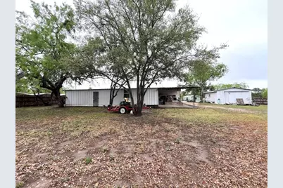 206 Hinton Street, Three Rivers, TX 78071 - Photo 8