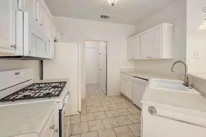 108 Prairie Springs Cove, Georgetown, TX 78626 - Photo 10