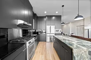 555 E 5th St, Austin, TX 78701 - Photo 10