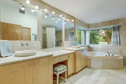 20505 Genessee Cove, Lago Vista, TX 78645 - Photo 18