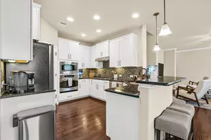 513 S Meadowlark St, Lakeway, TX 78734 - Photo 2