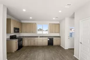 153 Daylily Dr, Elgin, TX 78621 - Photo 20