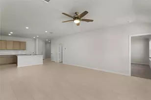 13701 Tucker Hedge Pass, Elgin, TX 78621 - Photo 8