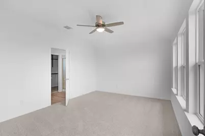 13701 Tucker Hedge Pass, Elgin, TX 78621 - Photo 16