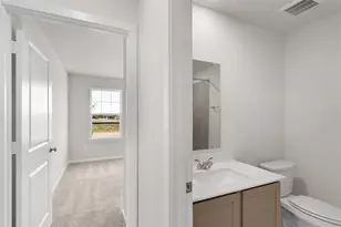 13701 Tucker Hedge Pass, Elgin, TX 78621 - Photo 16