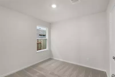 13701 Tucker Hedge Pass, Elgin, TX 78621 - Photo 12