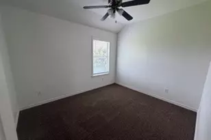 2913 Inks Lake Dr, Pflugerville, TX 78660 - Photo 12