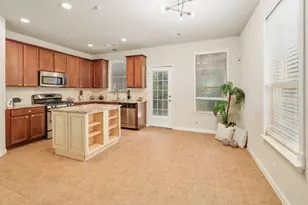 1310 Parmer Ln, Austin, TX 78727 - Photo 8