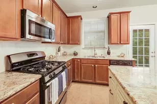 1310 Parmer Ln, Austin, TX 78727 - Photo 14