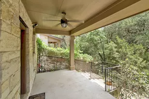 1310 Parmer Ln, Austin, TX 78727 - Photo 24