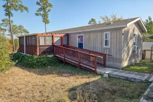 106 Lakewood Dr, Bastrop, TX 78602 - Photo 4