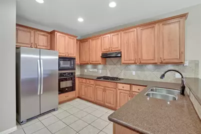 2001 Singing Hills, Leander, TX 78641 - Photo 6