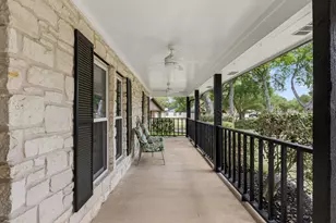 114 Cedar Dr, Mountain City, TX 78610 - Photo 4