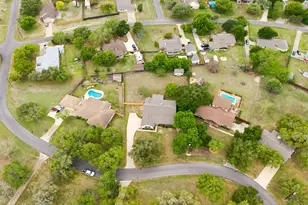 114 Cedar Dr, Mountain City, TX 78610 - Photo 38