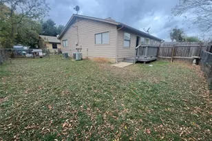 807 Lloyd Ln, Elgin, TX 78621 - Photo 14