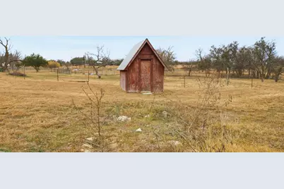 610 Eastview Drive, Georgetown, TX 78626 - Photo 36