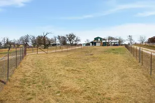 610 Eastview Dr, Georgetown, TX 78626 - Photo 34