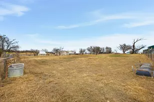 610 Eastview Dr, Georgetown, TX 78626 - Photo 24