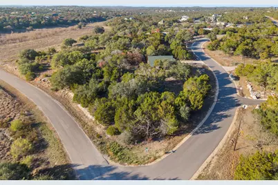 1045 Bellewood, Canyon Lake, TX 78133 - Photo 4