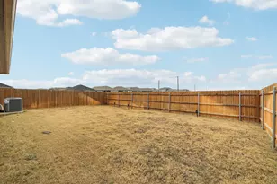 211 Big Sandy Creek Dr, Hutto, TX 78634 - Photo 16