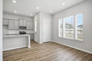 1020 Vista View Dr, Georgetown, TX 78626 - Photo 4