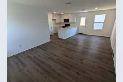 583 Commander Abbott Drive, Jarrell, TX 76537 - Photo 4