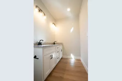 313 String Prairie Way, Smithville, TX 78957 - Photo 12