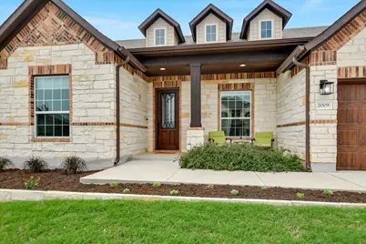 2009 Waterview Road, Georgetown, TX 78628 - Photo 2