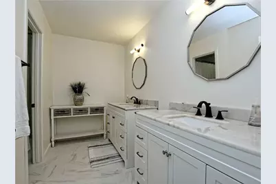 730 Vanguard Street, Lakeway, TX 78734 - Photo 22
