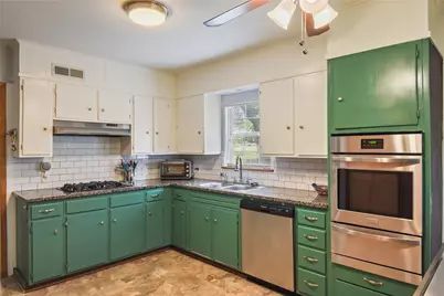 528 Old McDade Road, Elgin, TX 78621 - Photo 14