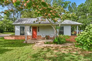528 Old McDade Rd, Elgin, TX 78621 - Photo 1