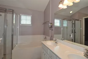 1900 Scofield Ridge Pkwy, Austin, TX 78727 - Photo 14