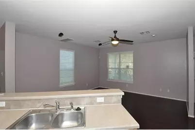 1900 Scofield Ridge Parkway #5403, Austin, TX 78727 - Photo 4