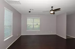 1900 Scofield Ridge Pkwy, Austin, TX 78727 - Photo 6