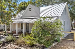 503 Wilkes St, Smithville, TX 78957 - Photo 32