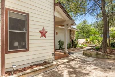 1304 Cool Shadow Drive, Del Valle, TX 78617 - Photo 26